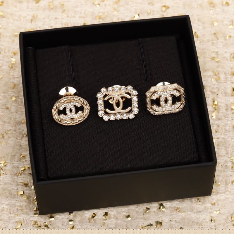 Ch*el brooches